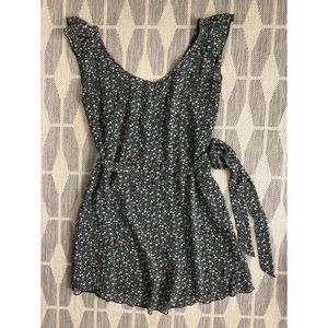 H&M floral dress with cap sleeve and belt